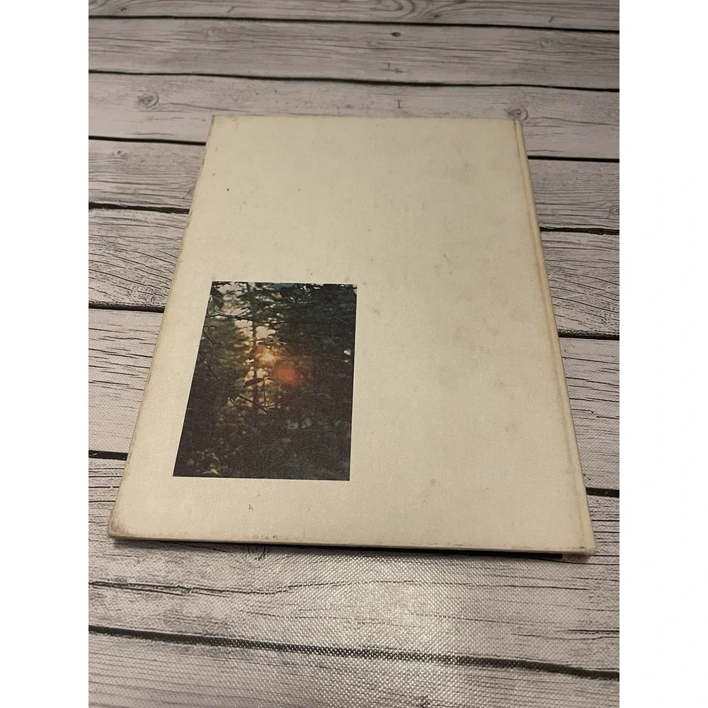 1972 Hills Horizon Year Book Half Hollow Hills High School New York Vintage